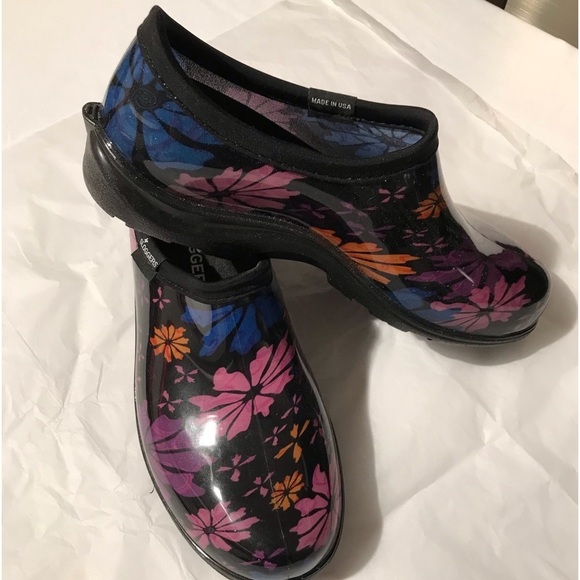 🌙 NEW SLOGGERS SHOES SIZE 10 FLOWER PRINT - Picture 2 of 4